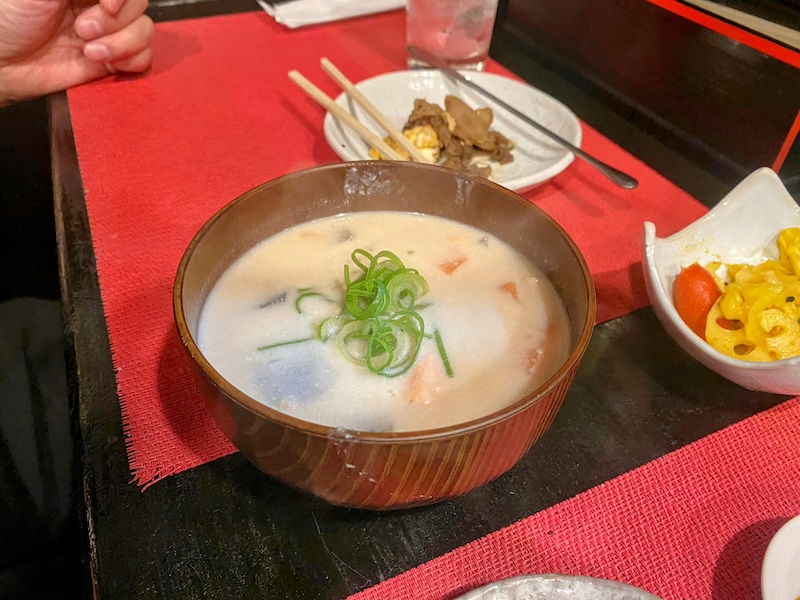 これは絶品粕汁。